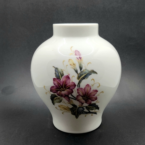 RARE!! Vintage Kaiser W Germany Liliane Floral Vase, Kaiser Porcelain Vase - Picture 8 of 12